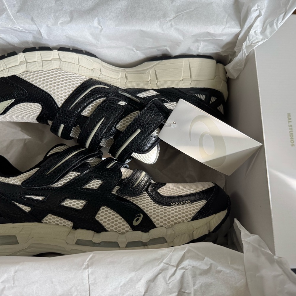 ASICS Gel Kayano 20 HAL Studios “Bone”